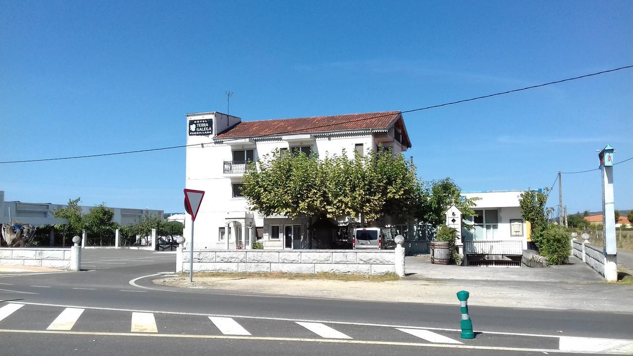 מונפורט דה למוס Hotel Terra Galega מראה חיצוני תמונה